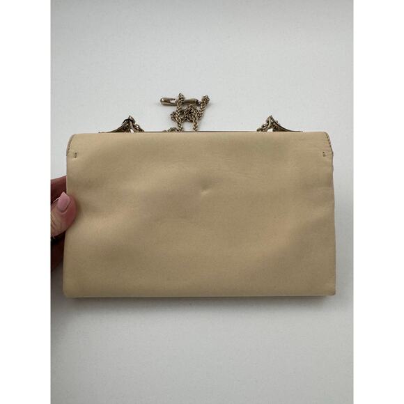 Valentino Garavani Rockstud Flap Shoulder Bag in Nude Leather with Gold - Picture 8 of 8